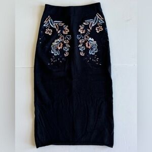 SNIDEL Navy Embroidered Floral Knit Pencil Skirt Small Medium